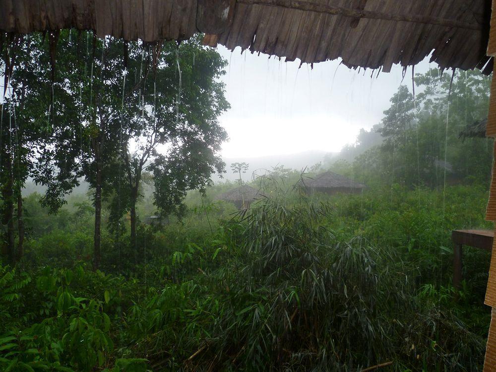 เรนโบว์ ลอดจ์ ตาไต Hotel Tatai ภายนอก รูปภาพ