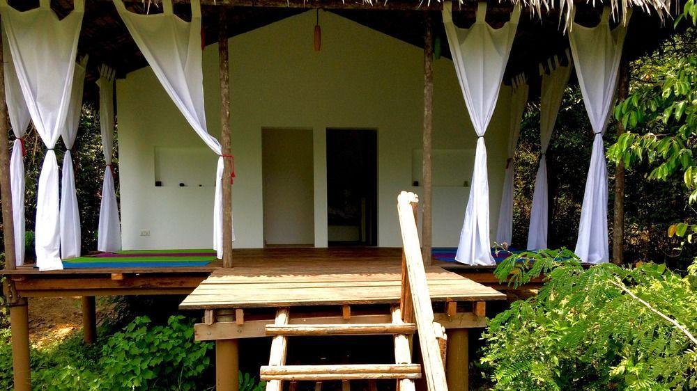 เรนโบว์ ลอดจ์ ตาไต Hotel Tatai ภายนอก รูปภาพ