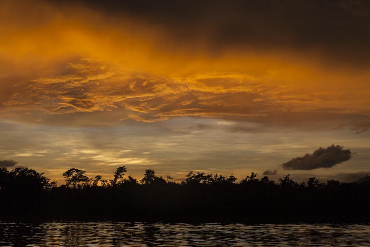 เรนโบว์ ลอดจ์ ตาไต Hotel Tatai ภายนอก รูปภาพ