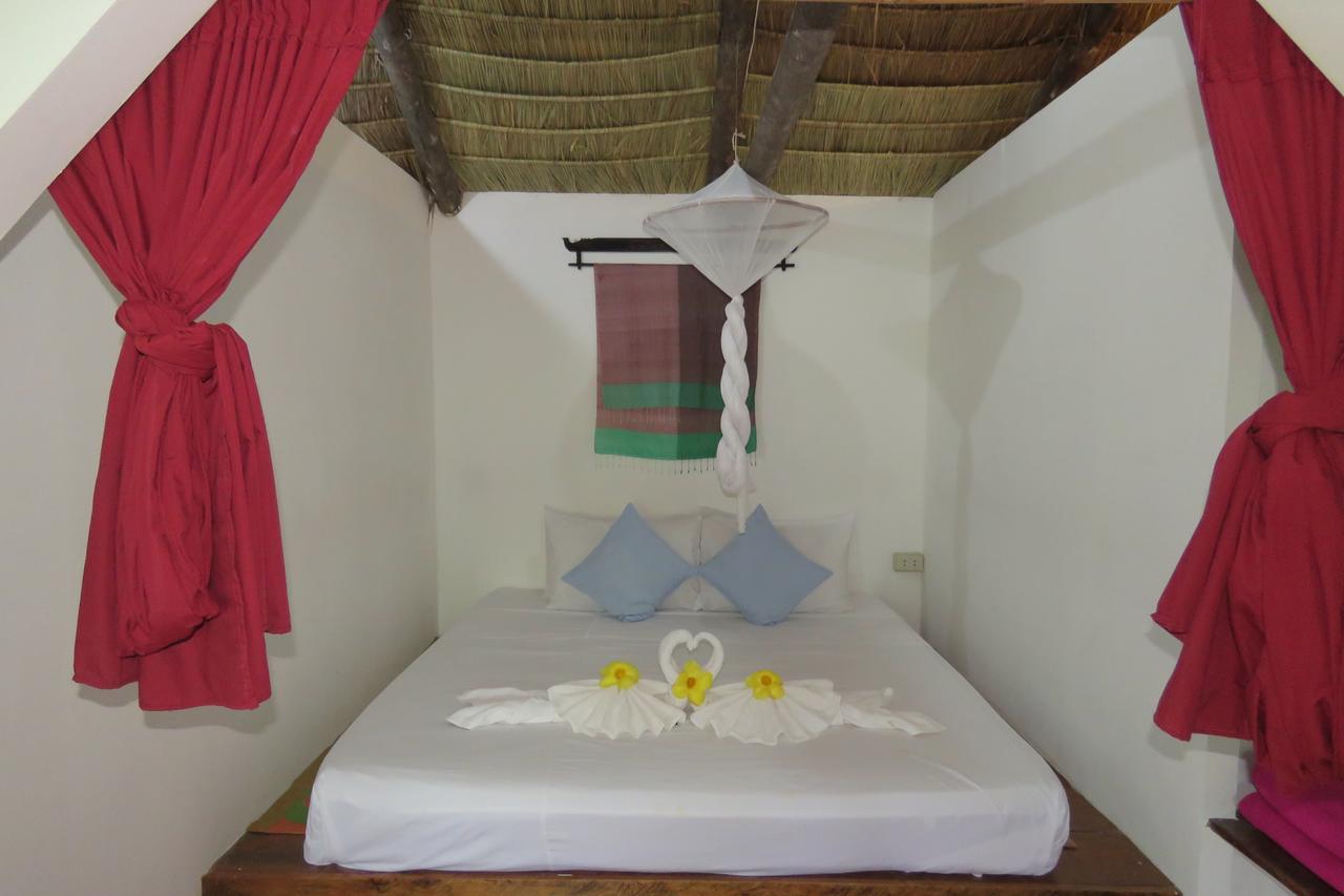 เรนโบว์ ลอดจ์ ตาไต Hotel Tatai ภายนอก รูปภาพ