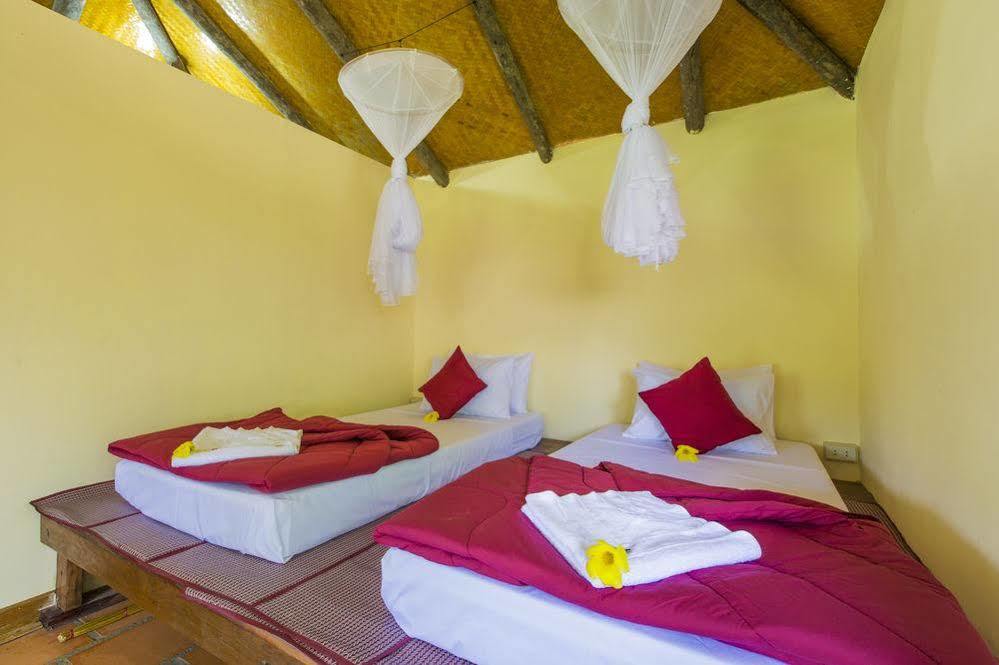 เรนโบว์ ลอดจ์ ตาไต Hotel Tatai ภายนอก รูปภาพ